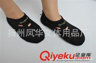居家鞋套保健系列 工廠(chǎng)供應(yīng)韓國(guó)正品室內(nèi)鞋套 潛水鞋套 保暖發(fā)熱 驅(qū)寒防凍瘡圖片|居家鞋套保健系列 工廠(chǎng)供應(yīng)韓國(guó)正品室內(nèi)鞋套 潛水鞋套 保暖發(fā)熱 驅(qū)寒防凍瘡產(chǎn)品圖片由揚(yáng)州鳳華文體用品廠(chǎng)公司生產(chǎn)提供-